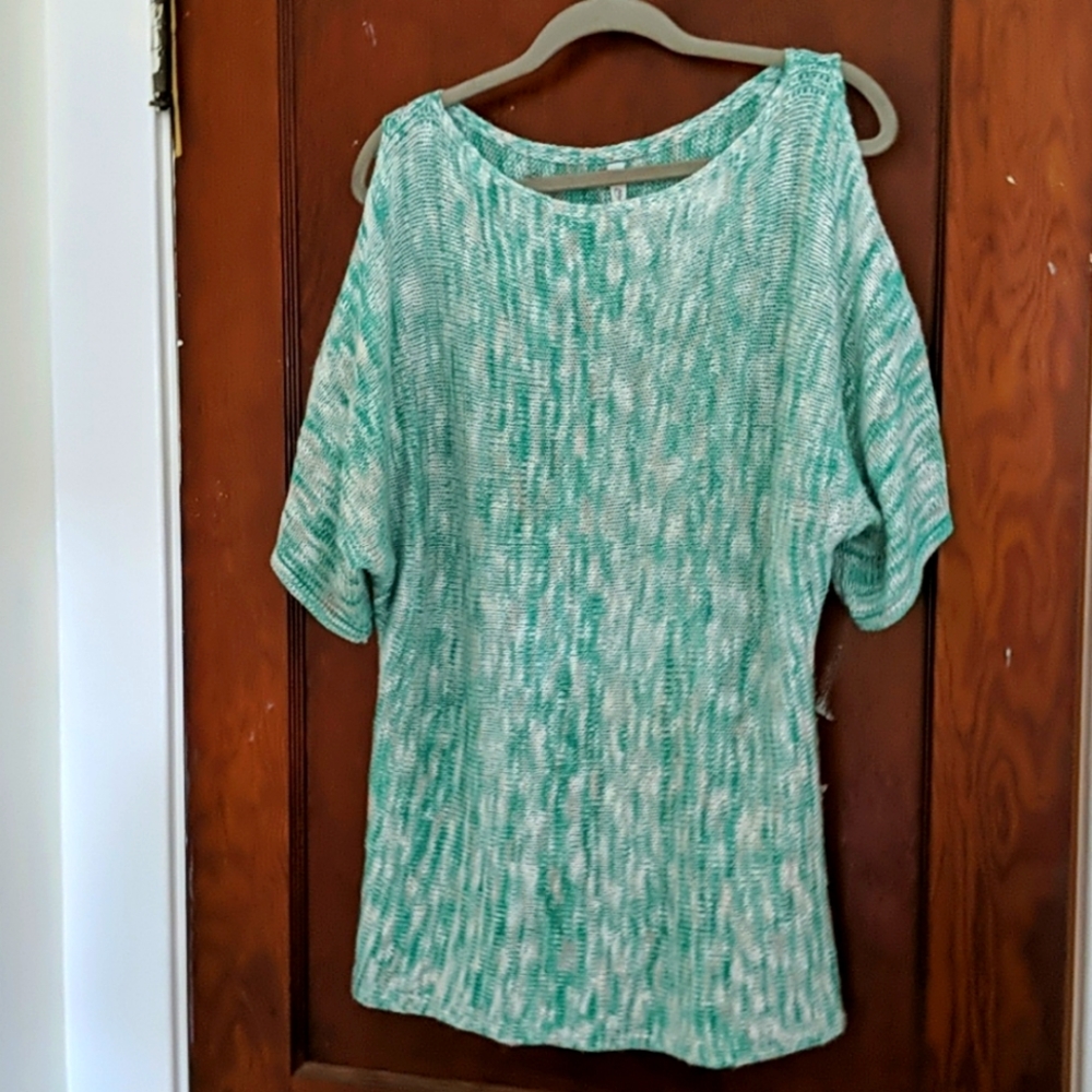 Cold shoulder style patterned summer sweater